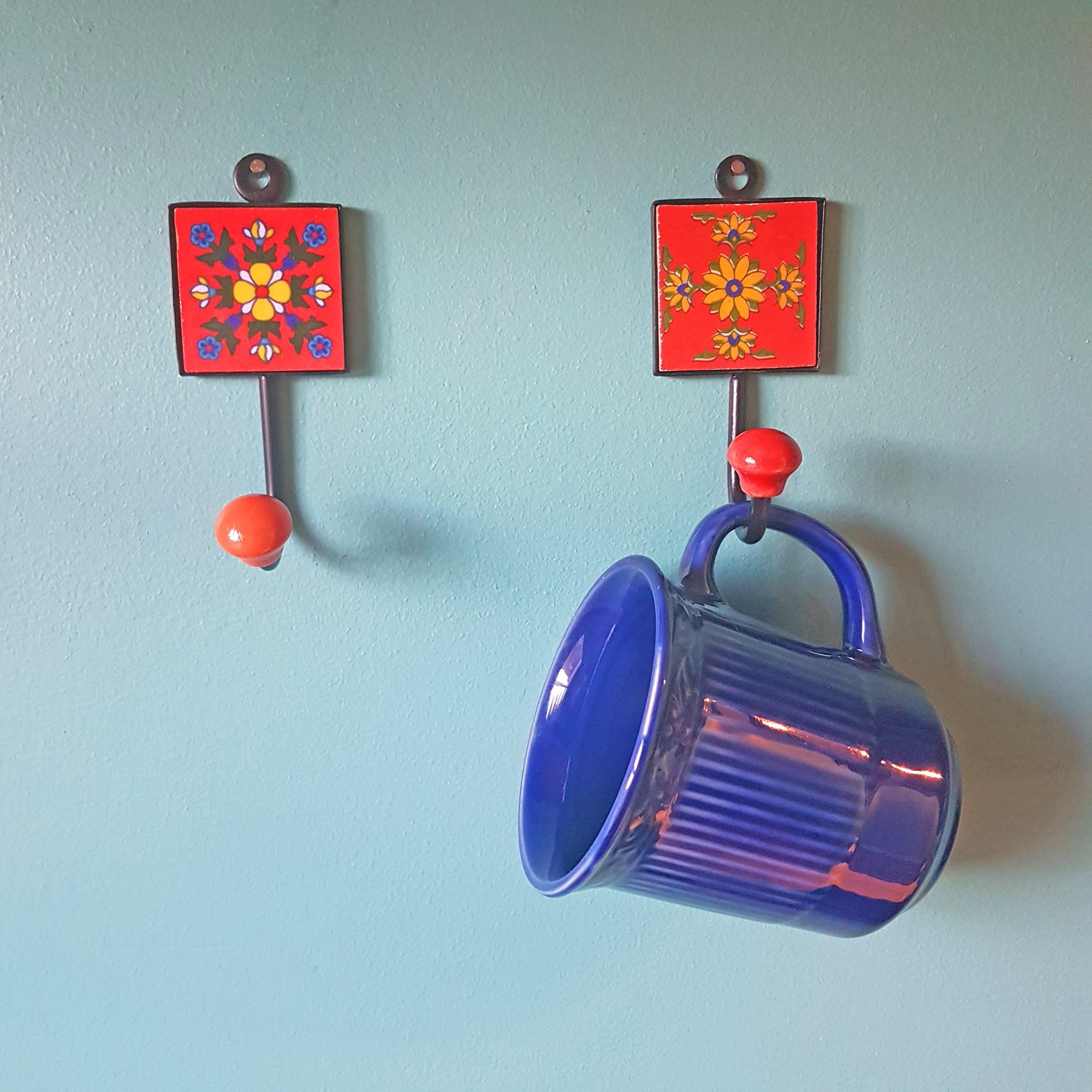 Set of 4 Scarlet Garden Collection Home Decor Wall Hooks.