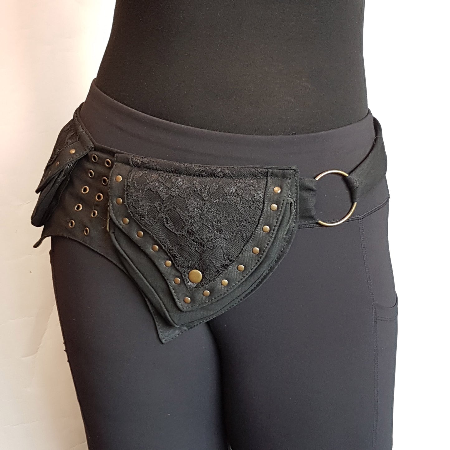 Utility pocket hip belt. Raven black. Adjusts to 48 inch waist/hip.
