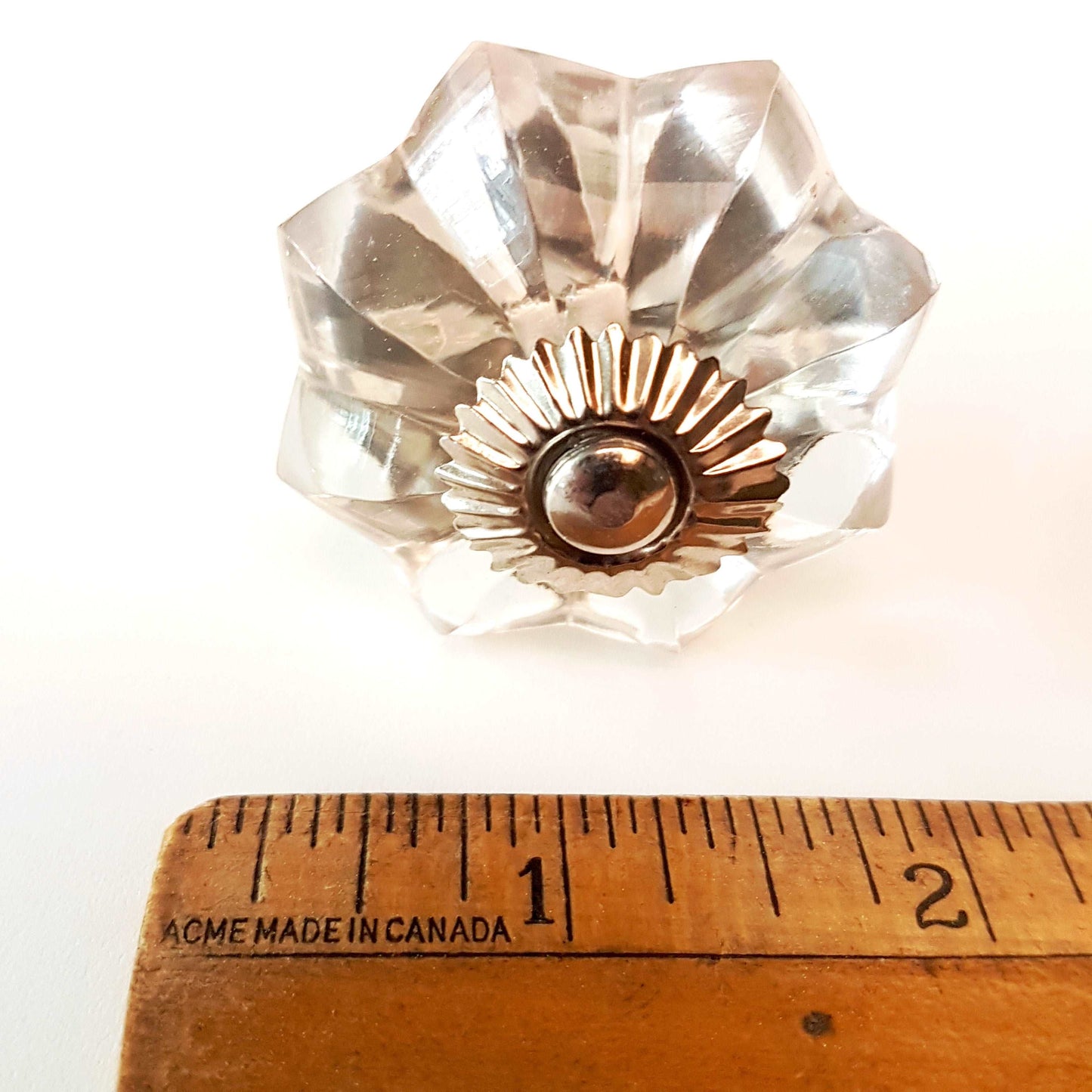 8 clear crystal glass cabinet knobs. Transparent vintage style drawer pulls. Furniture hardware with silver centers & fittings. 2 inches.