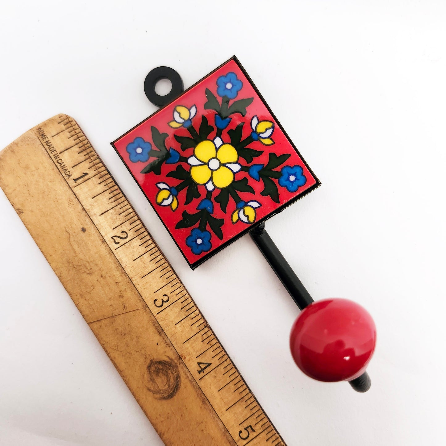 Set of 4 Scarlet Garden Collection Home Decor Wall Hooks.