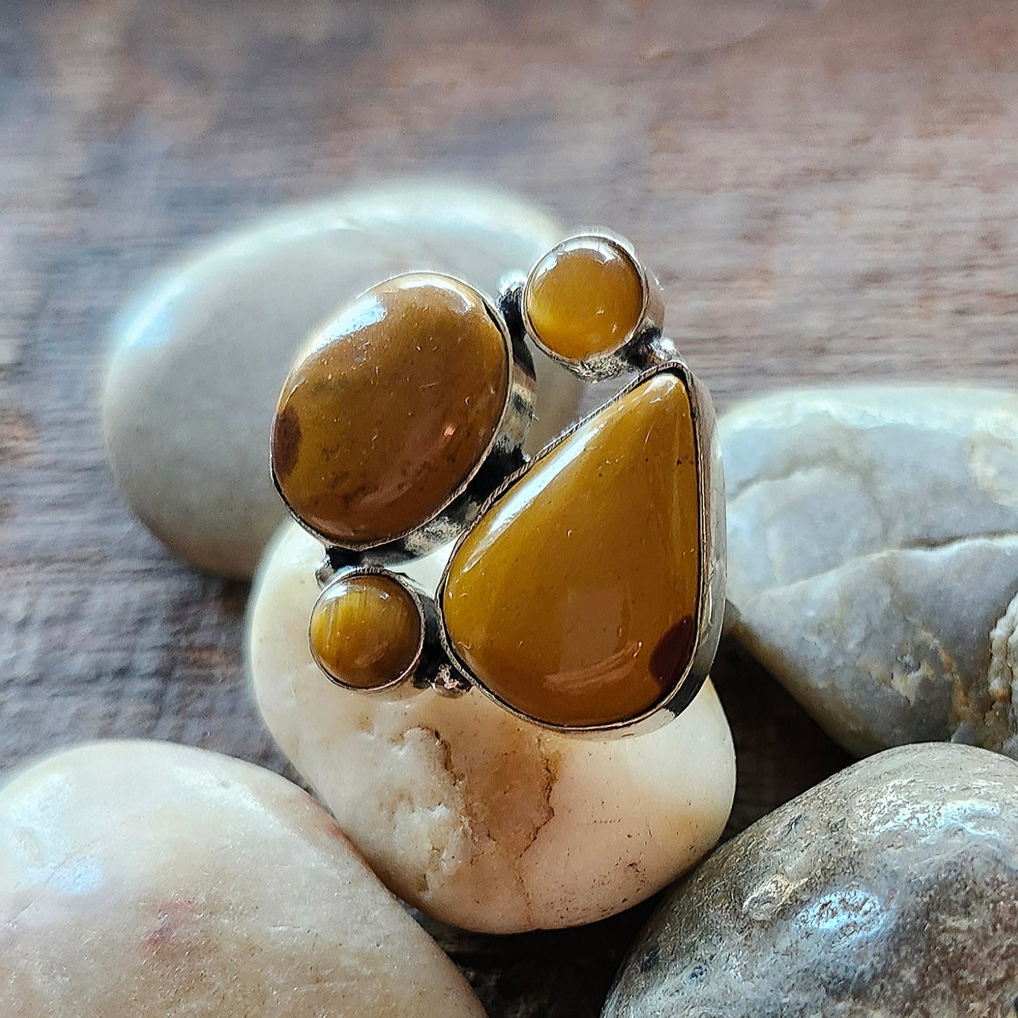 Silver Geometric Ring with 4 Yellow Jasper Gemstones.
