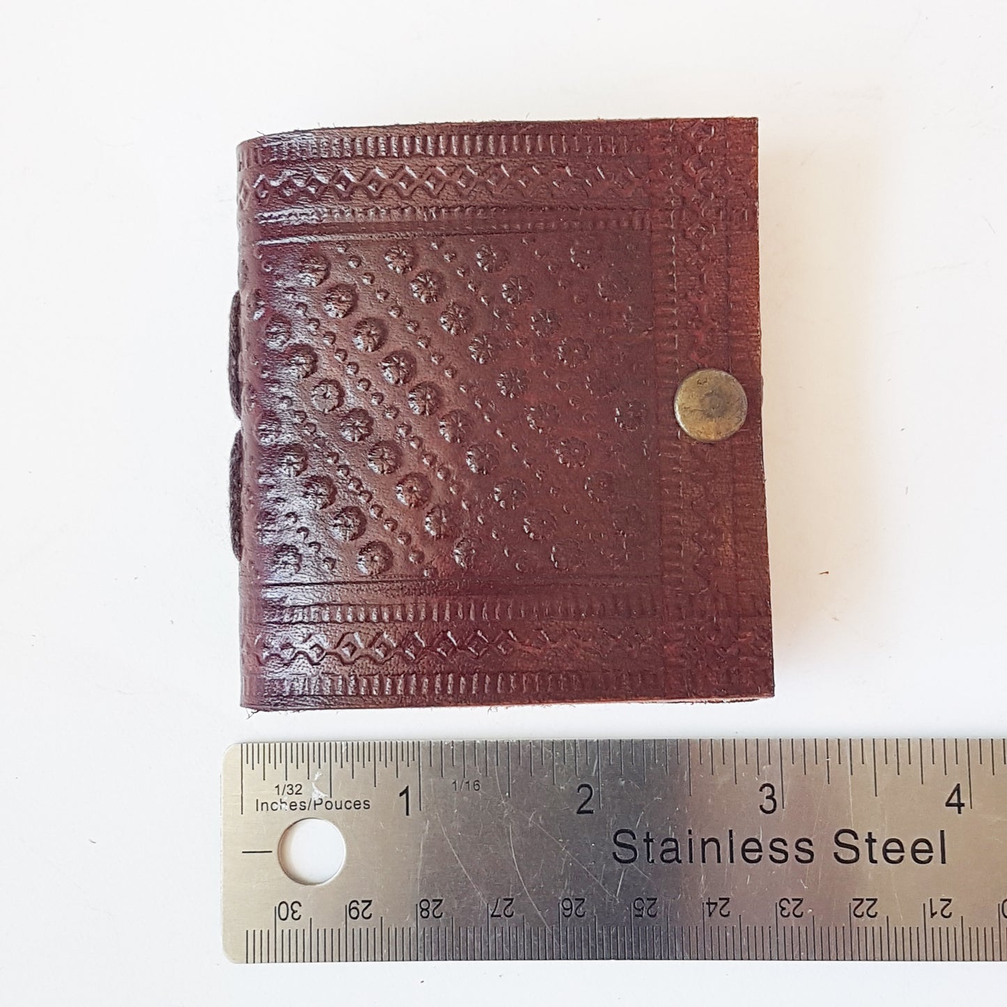 Set of 3 mini leather jotter booklets for purse and bag. Mini blank notebook set of 3 pieces with handy snap closure. To do list, doodler.