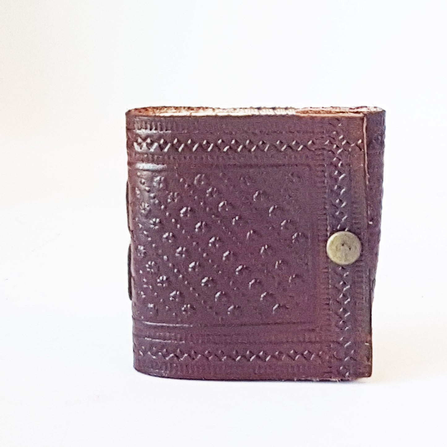 Set of 3 mini leather jotter booklets for purse and bag. Mini blank notebook set of 3 pieces with handy snap closure. To do list, doodler.