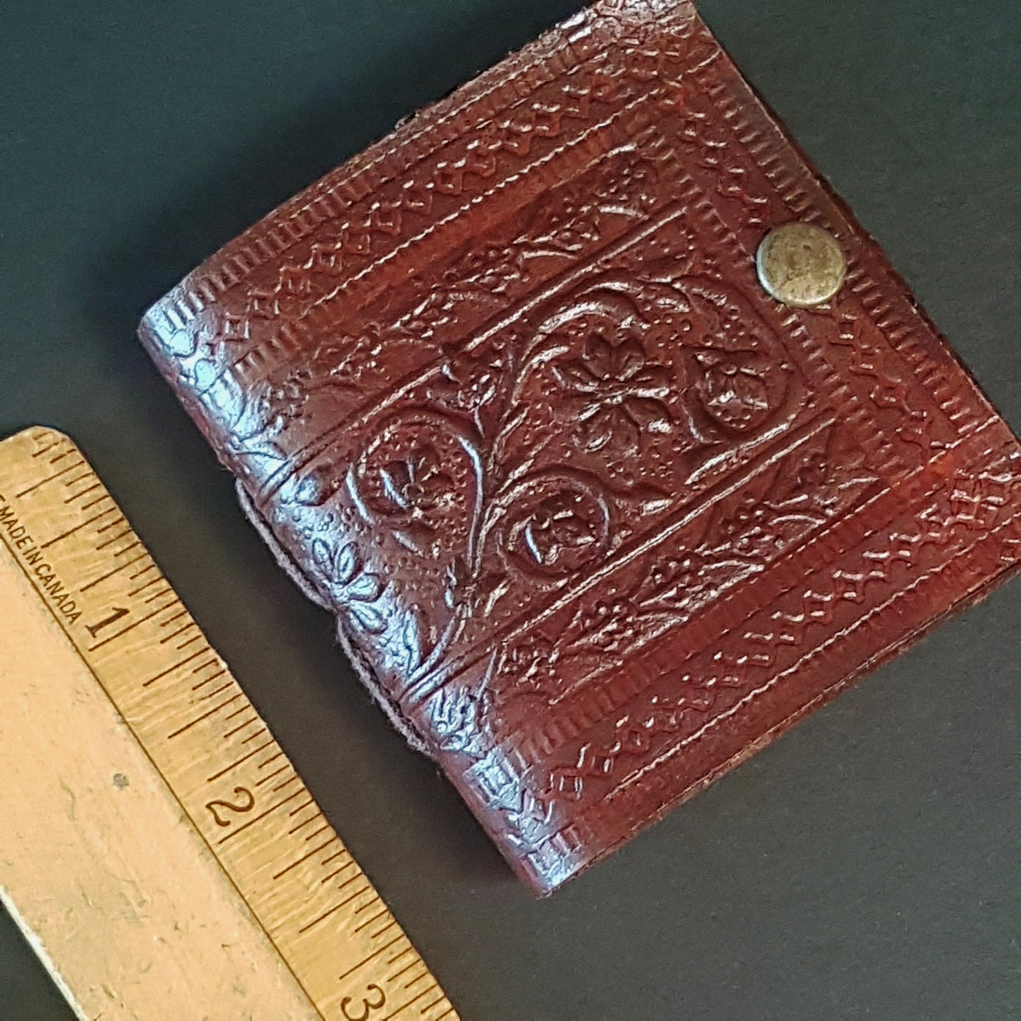 Set of 3 mini leather jotter booklets for purse and bag. Mini blank notebook set of 3 pieces with handy snap closure. To do list, doodler.