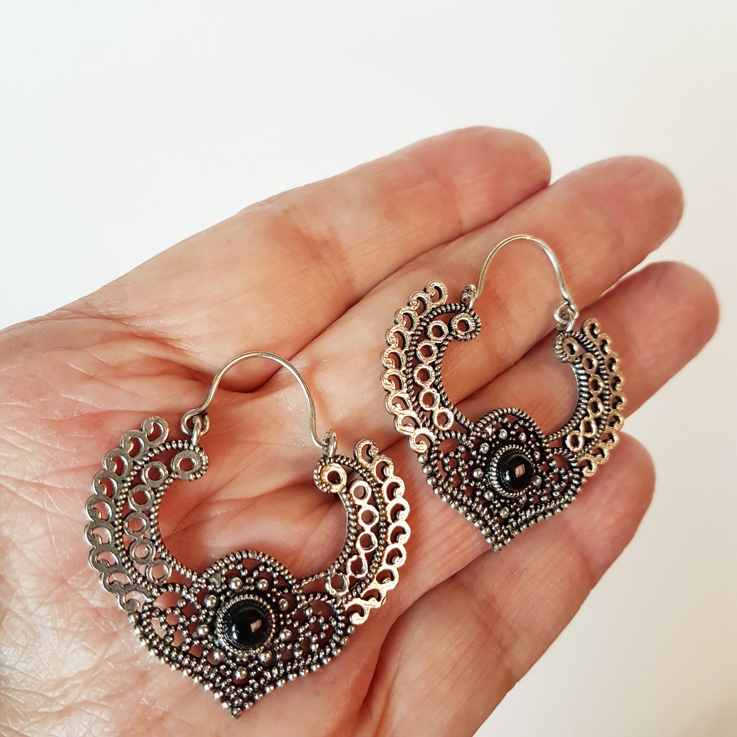 Dramatic bohemian hoop earrings. Antique silver with semi precious stones in black onyx. Exclusive "Tanjore" design - Vintage India Ca