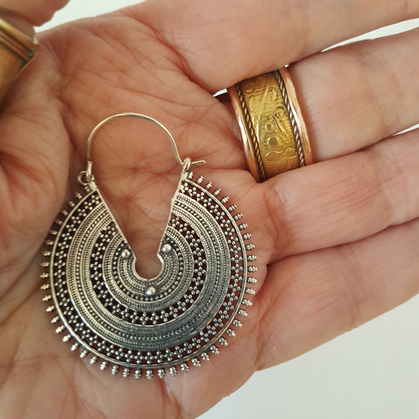 Silver filigree hanging disc earrings. Solid hoop tribal look earrings with an intricate geometric desgn. Also available in antique bronze. - Vintage India Ca