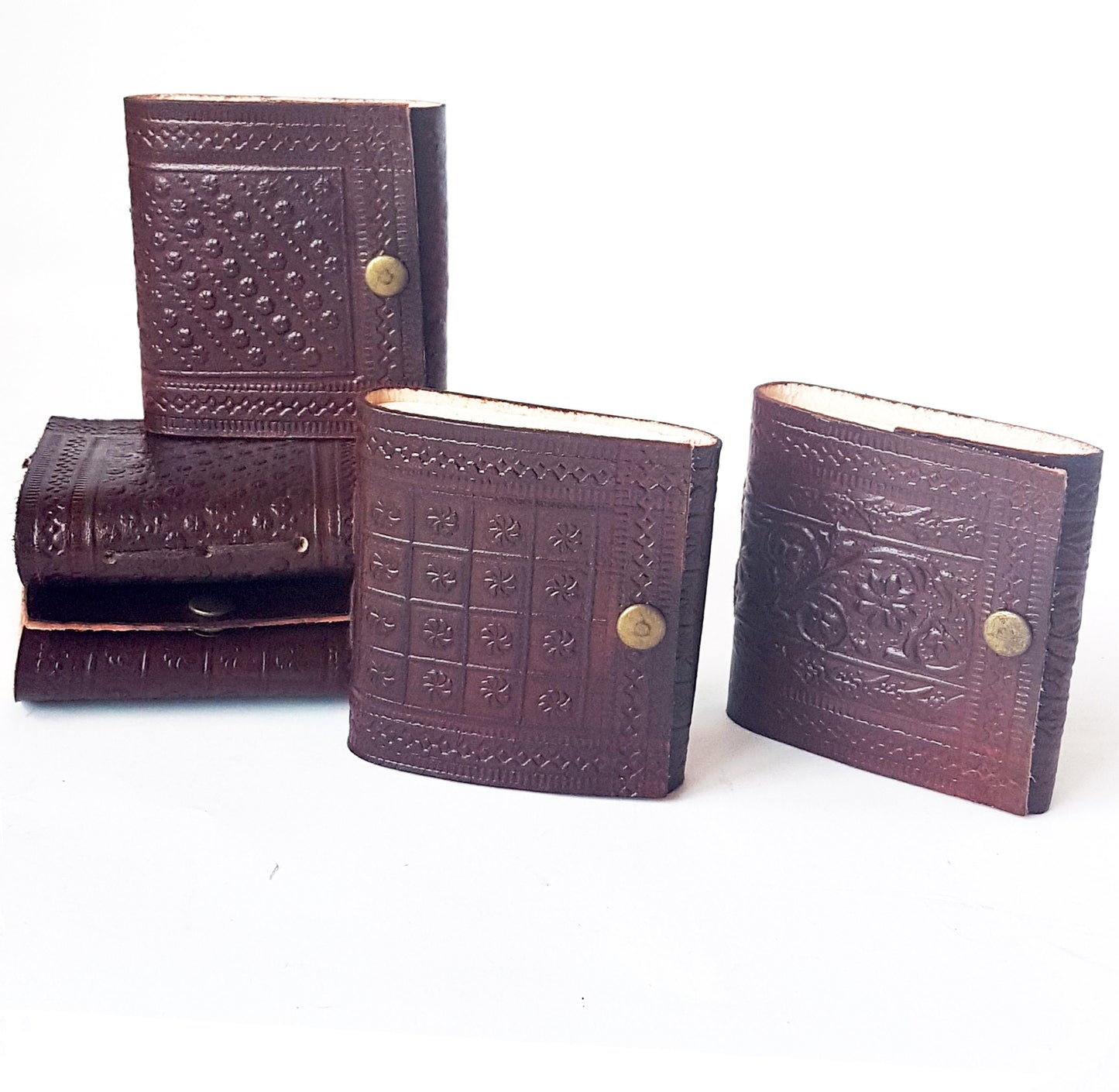 Set of 3 mini leather jotter booklets for purse and bag. Mini blank notebook set of 3 pieces with handy snap closure. To do list, doodler. - Vintage India Ca