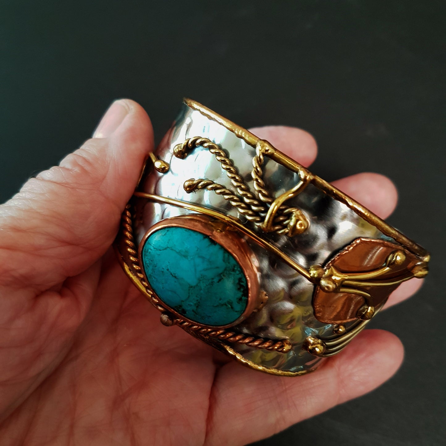 Vintage silver cuff bracelet with a Tibetan turquoise stone. Celtic trimetal medieval handwrought design. Copper & brass on silver metal. - Vintage India Ca