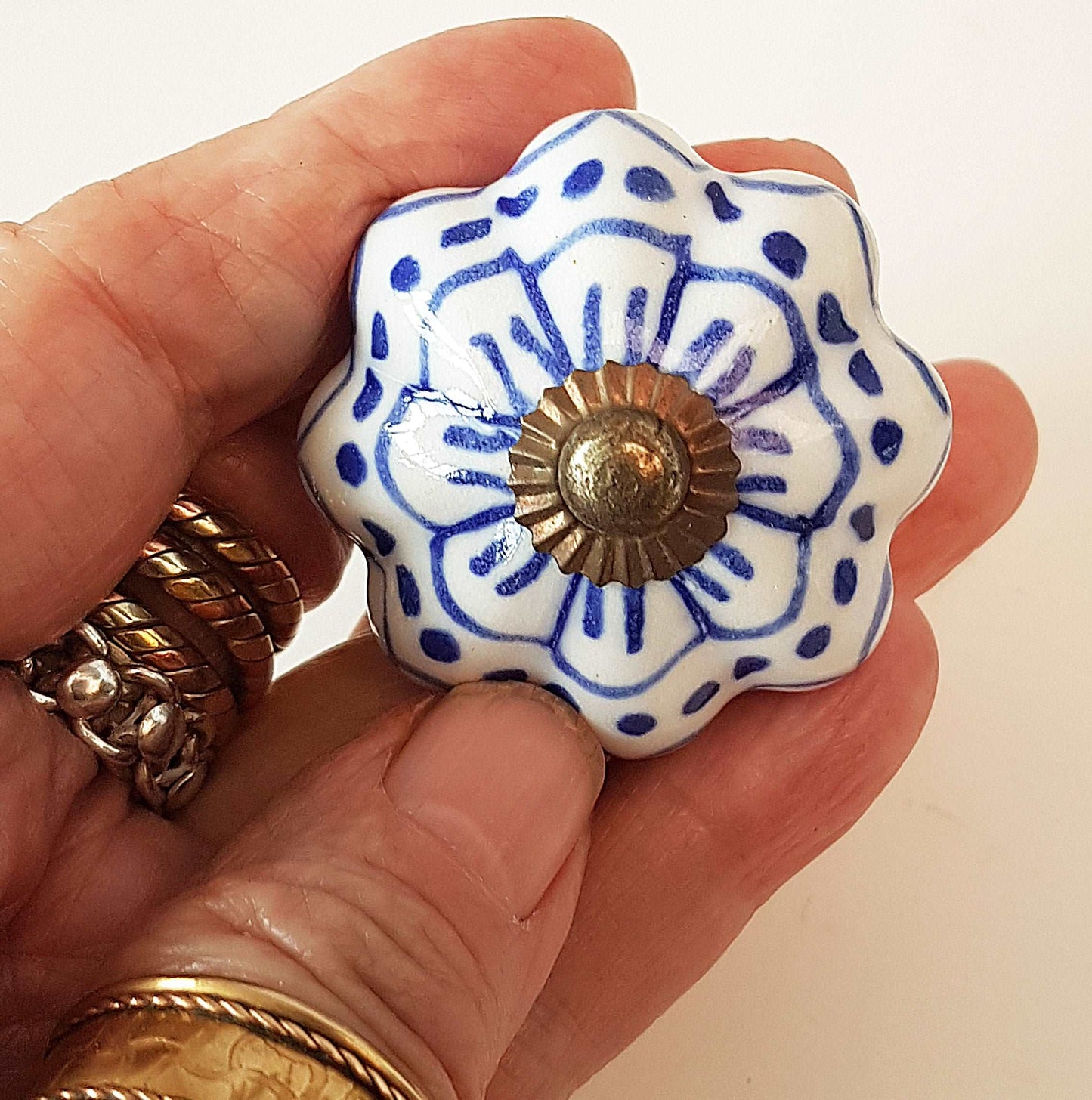 Cabinet knob drawer pull set of 12 in blue & white Delft floral design.