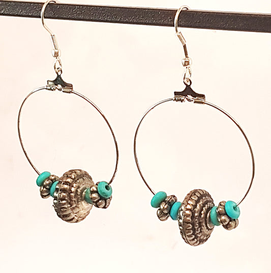 Silver bead hoop earrings with turquoise stones. Light & comfortable.