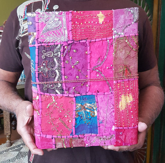 Livre d'or de journal patchwork fuchsia et rouge XL. Couverture rigide reliée en tissu.