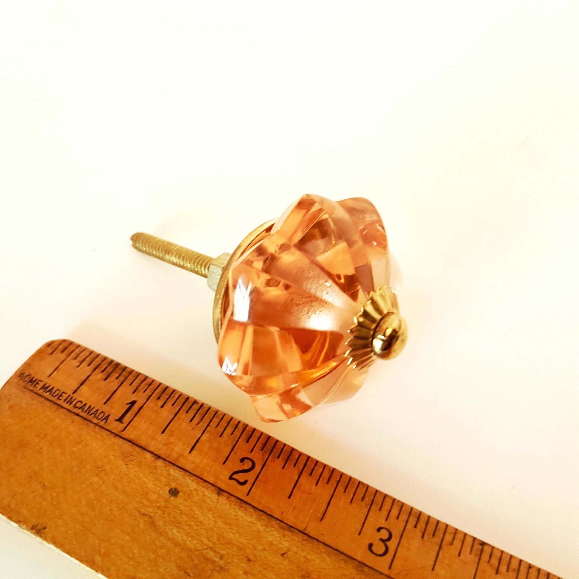 8 rose gold crystal cabinet knobs with brass centers. Transparent pink Vintage India Ca 8 rose gold crystal cabinet knobs with brass centers. Transparent pink Vintage India Ca