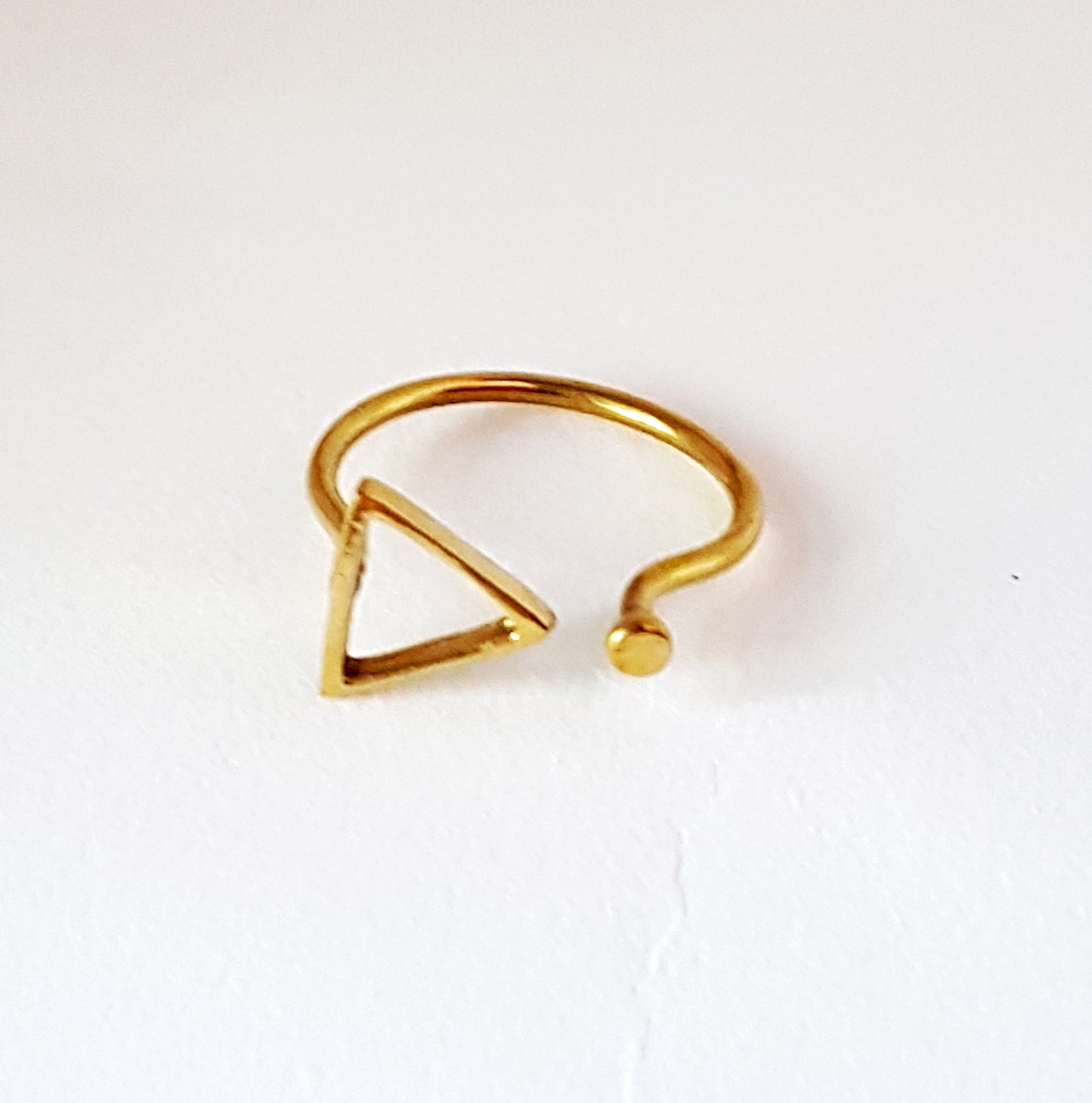 Ensemble de 5 bagues. Bronze minimaliste en tailles réglables, design celtique. Labyrinthe triangulaire carré soleil lune. À porter sur le pouce et tous les doigts, jointures.