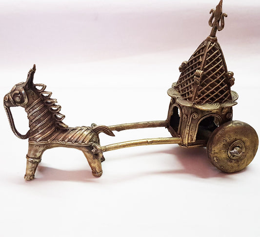Metal art statue of a mule pulling a wheeled chariot. Vintage bronze collectible animal art sculpture. India lost wax art. 9 by 4 inches. - Vintage India Ca