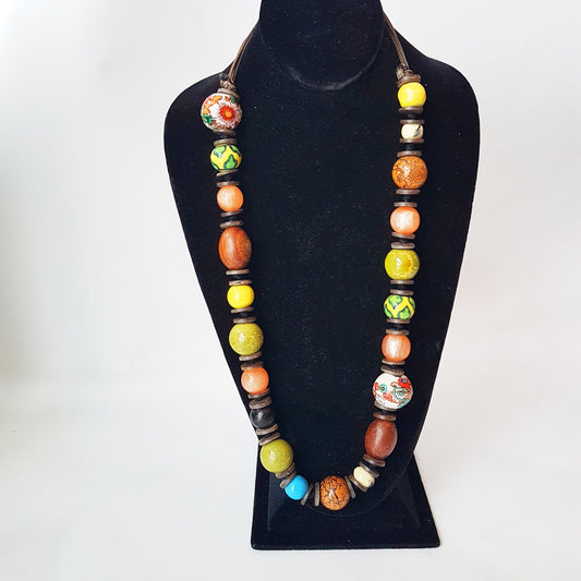 Flower power 60's hippy style bohemian hand painted bead necklace 32 inches adjustable length. Hand crafted in colorful ceramic & wood. - Vintage India Ca