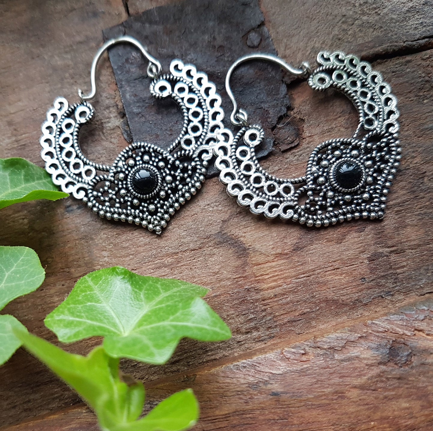 Dramatic bohemian hoop earrings. Antique silver with semi precious stones in black onyx. Exclusive "Tanjore" design - Vintage India Ca