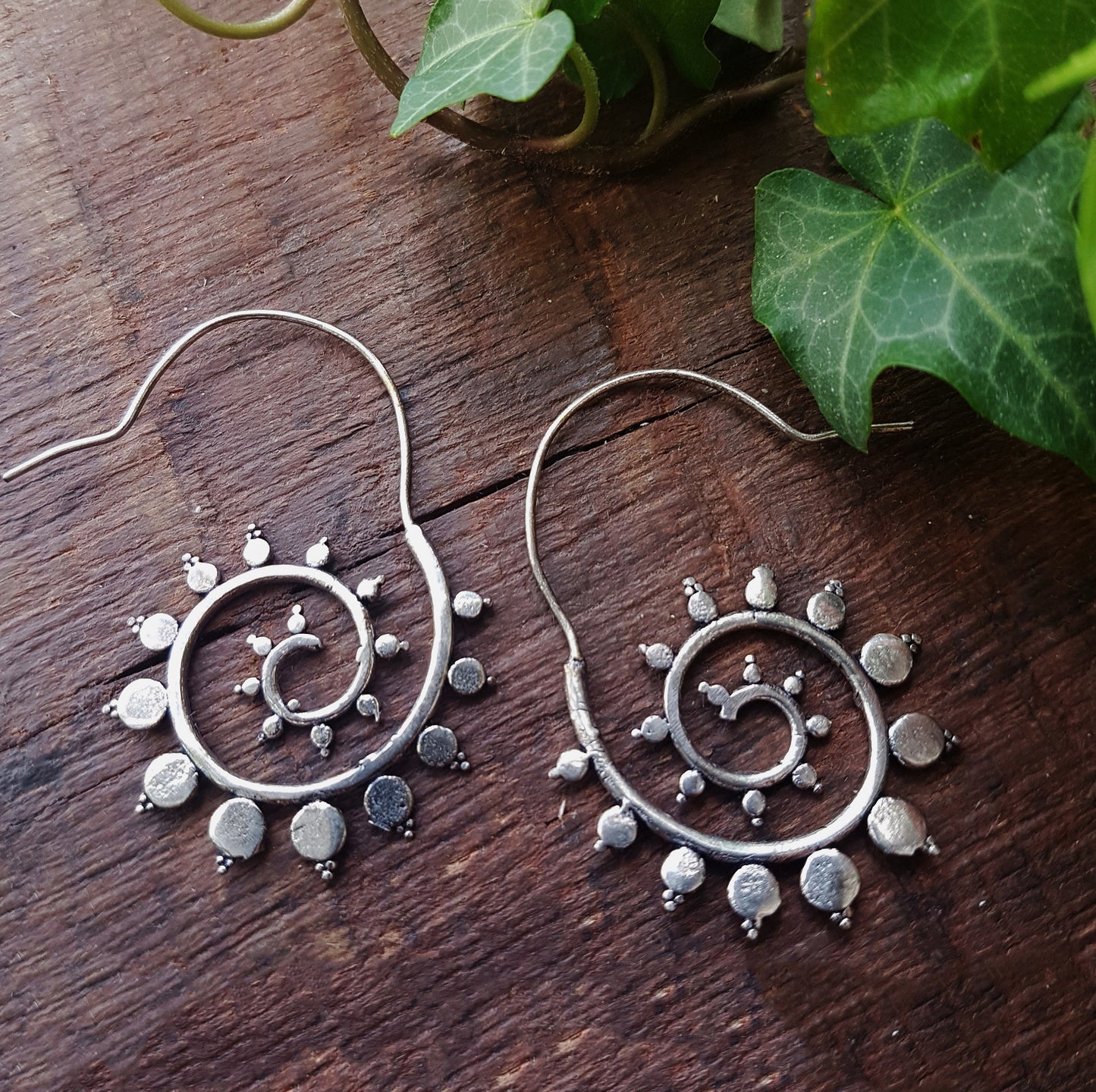 Silver threader earrings in open hoop spiral design. Delicate paisley leaf style. Sophisticated boho look. Silver plated finish. Light wt. - Vintage India Ca