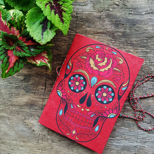 Red skull sketchbook jotter 5 by 7 inches with blank artisan paper pages. Colorful gothic day of the dead sugarskull design diary in red. - Vintage India Ca