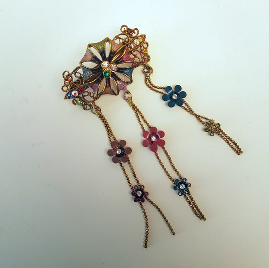 Barrette à cheveux vintage dans un motif floral médiéval. Bijoux de cheveux avec strass dans des tons doux de rose et de bleu. Détails en métal doré.